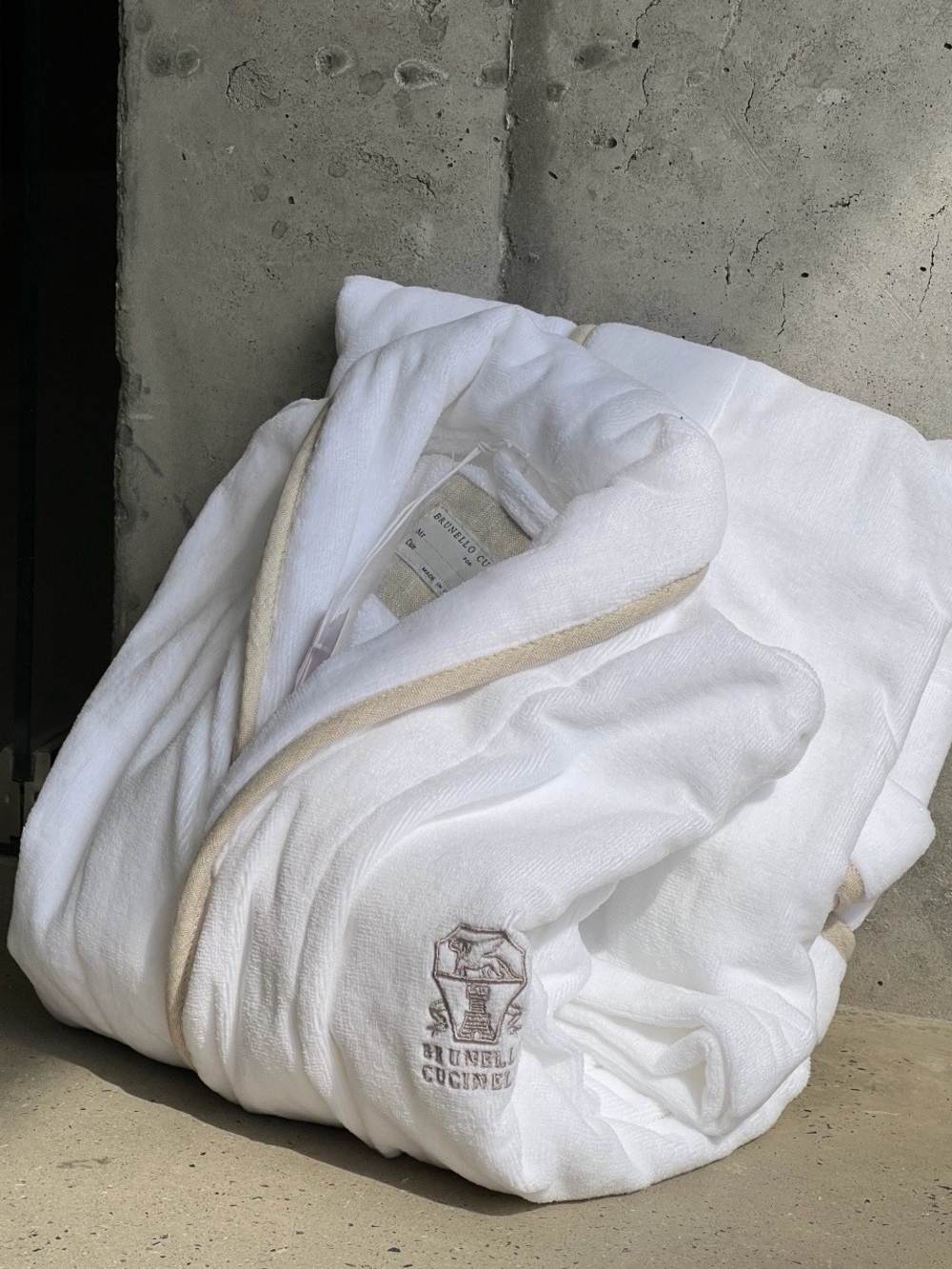 NWOT Brunello Cucinelli White & Beige Hooded Bathrobe, One Size